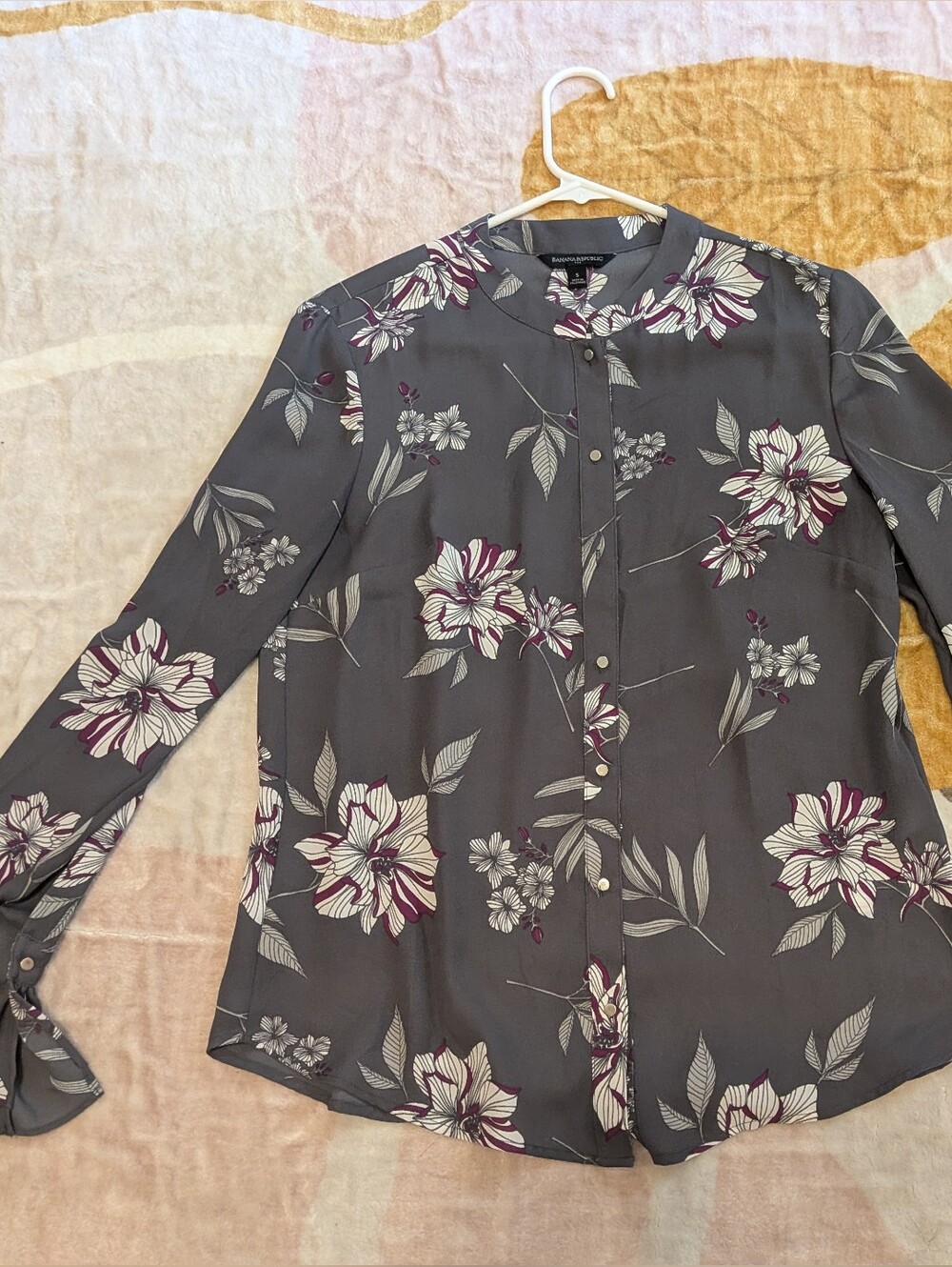 Banana Republic Small Women's Floral Button-Front Blouse
